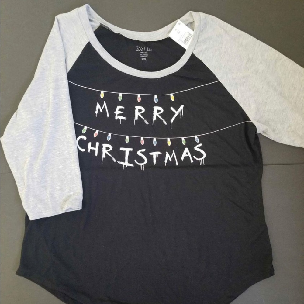 Zoe & Liv Friends-style Christmas tee, new with tags